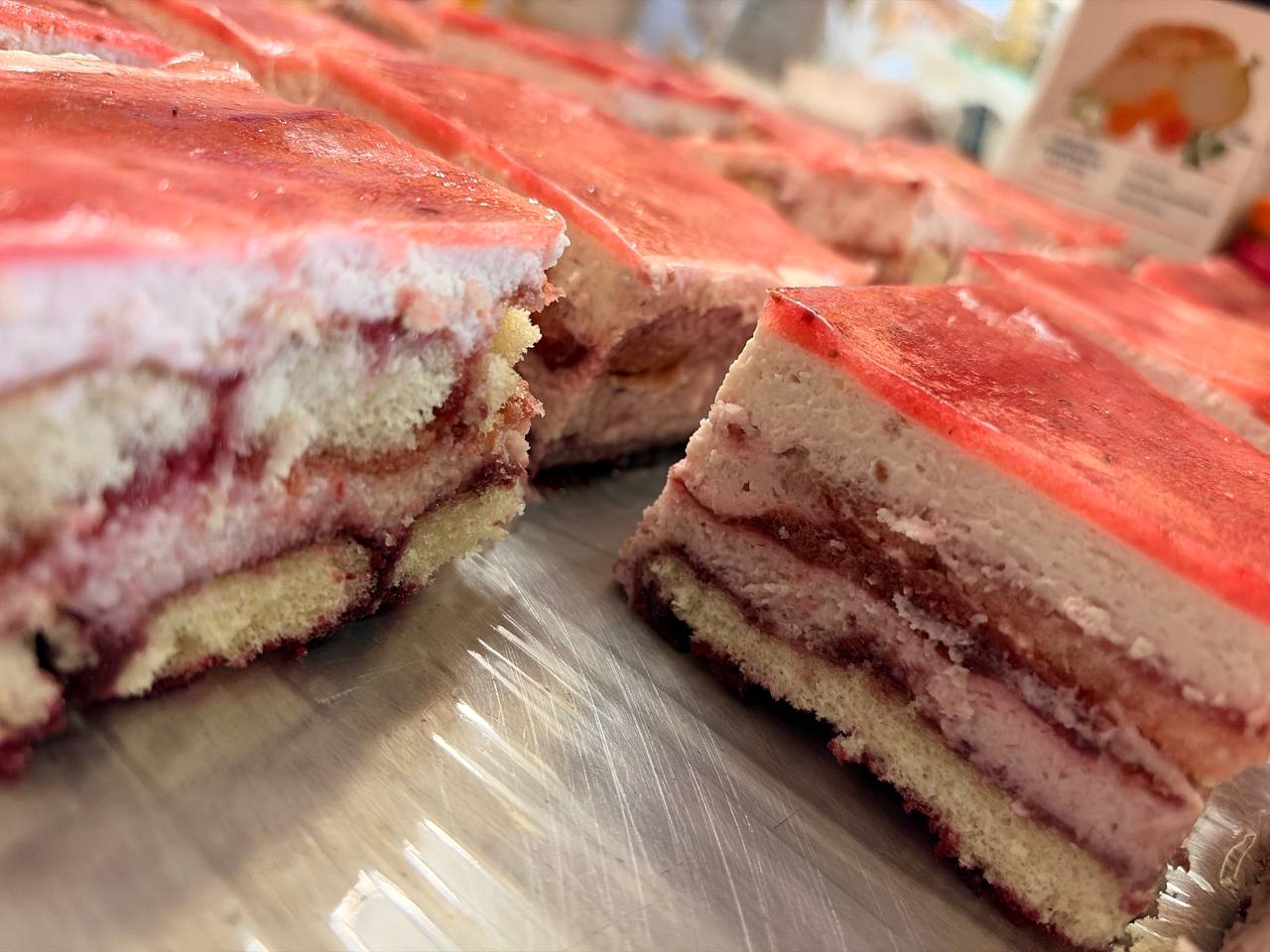 Berry tiramisu